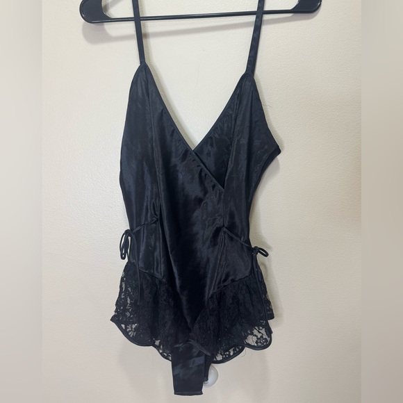 Victoria's Secret Gold Label Teddy/Bodysuit - Picture 1 of 6